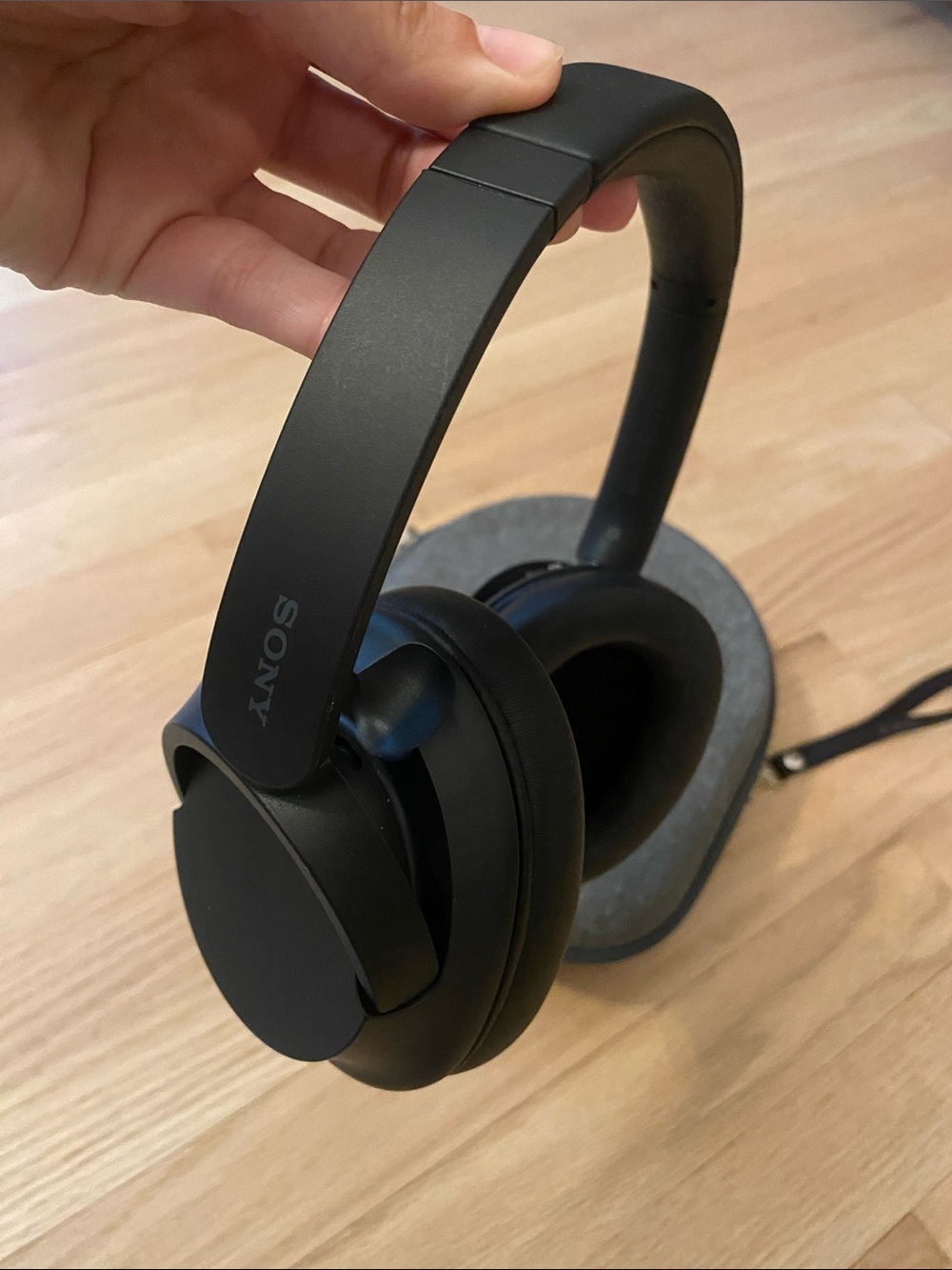 Sony Matte Black Over-Ear Headphones with Cushioned Ear Pads with case